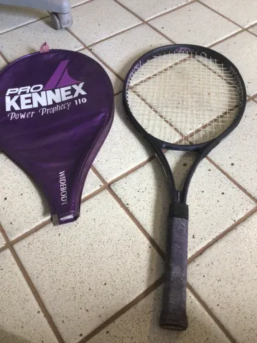 Raquete pro Kennex
