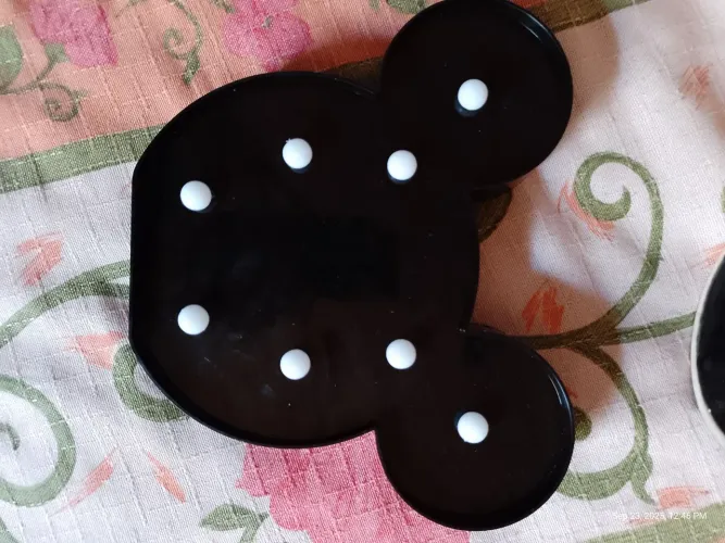 Mickey mão cerâmica e cabeça iluminada 
