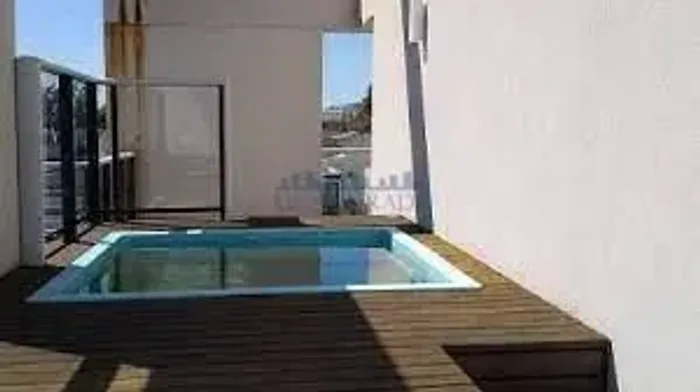 Recreio dos Bandeirantes, condomínio fechado, cobertura 4 quartos para alugar ou vender.