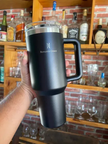 Copo Térmico Preto 1200L - Com canudo inox