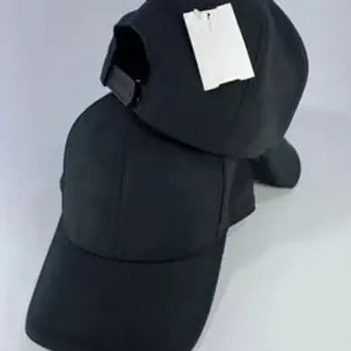 BONÉ LISO MALHA PRETO