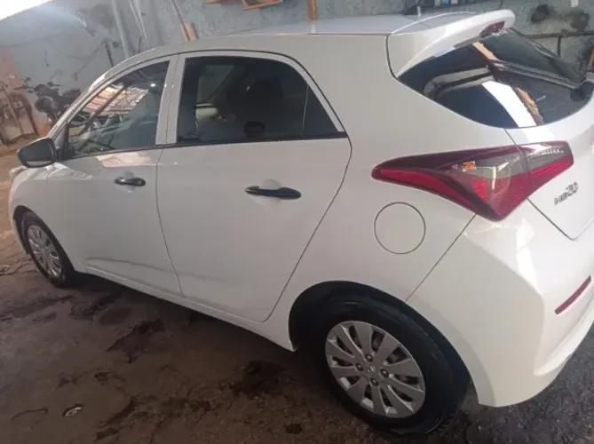 Hyundai HB20 Unique 1.0 Flex 12V Mec. 2019