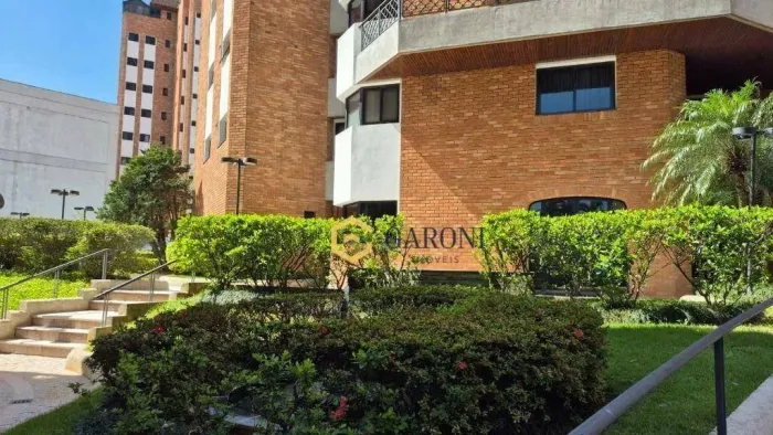 Venda ou Locação de apartamento com 310m² 4 suítes 5 vagas Alto da Lapa SP.