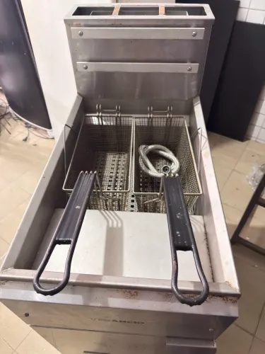 Fritadeira A Gás Industrial 19 Litros FGA19G 220v Venâncio
