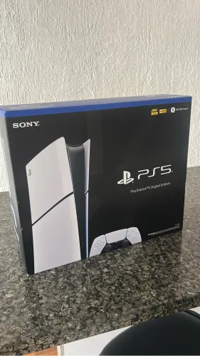 PlayStation 5 Digital Edition 1 TB LACRADO