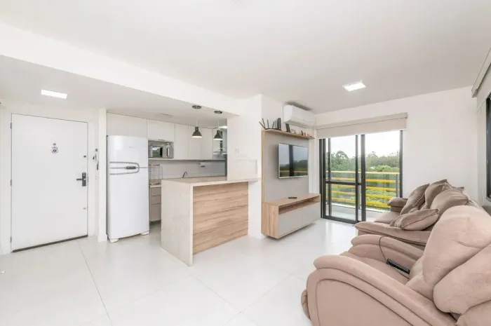 Yellow residence Apartamento de 2 Dormitórios Semimobiliado com 2 Vagas Próximo a Pucrs