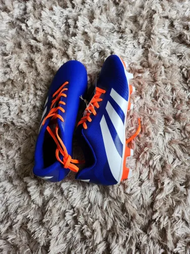 TAM. 40/41/42/43 CHUTEIRA + MEIA DE BRINDE ORIGINAL ADIDAS 