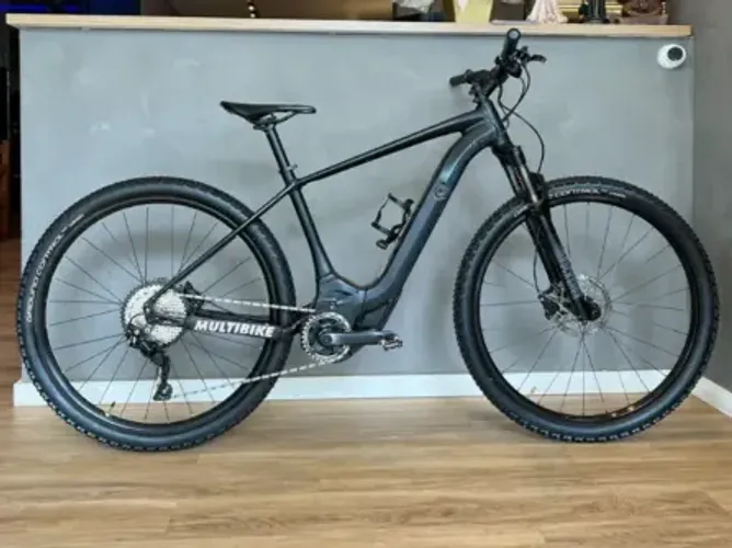 Specialized Turbo Levo Hardtail 2022 - Tamanho L - Semi Nova