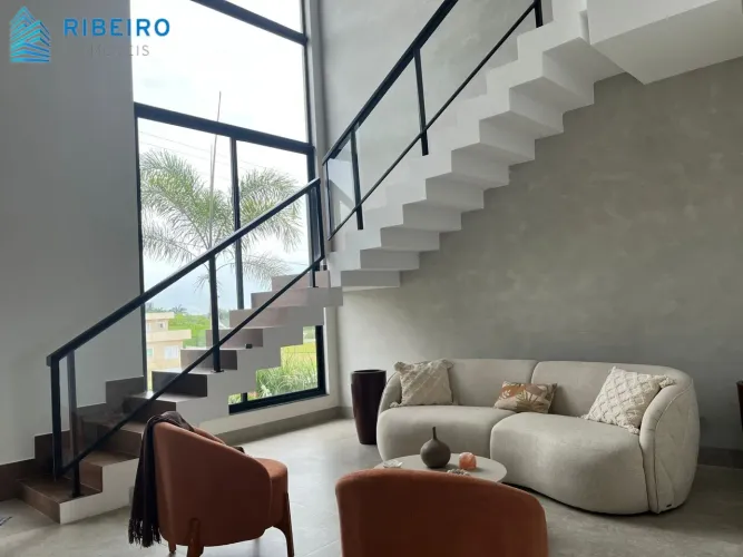 Belissima casa a venda Ninho Verde 1 - 03 suítes repleta de moveis planejados