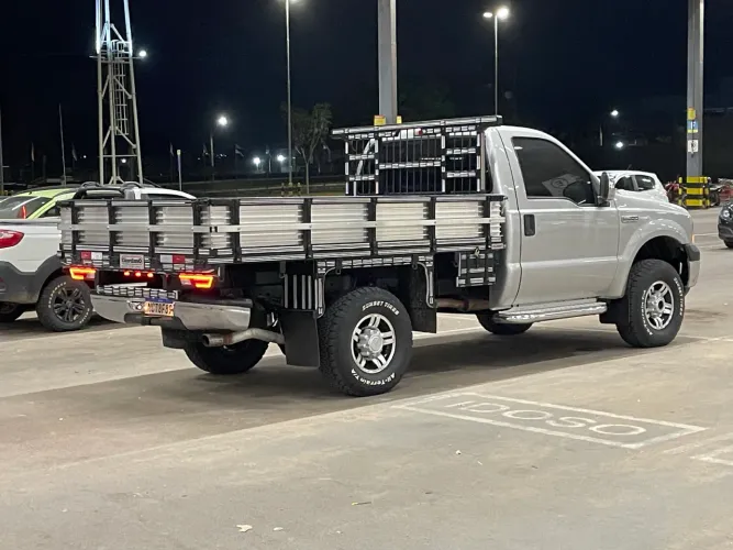 Ford F-250 XLT 3.9 4X4 TB Diesel 2011