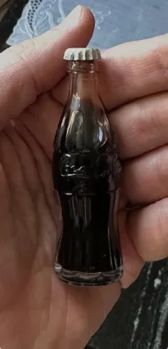 Garrafas (de 255ml e mini) da Cola-Cola colecionáveis