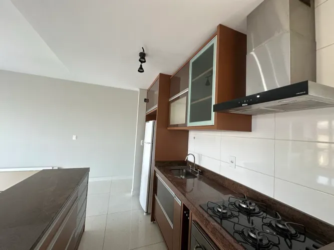 Apartamento com 2 dormitórios + suite no condomínio Manaca em Taubaté