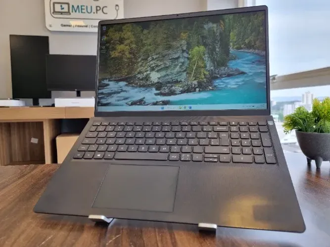 Notebook Dell Vostro 15 3510 - Core i5 | 11ª geração | 256GB SSD | 8GB DDR4 | 15,6"