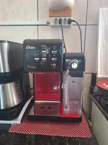 Cafeteira Expresso Oster Prima Latte