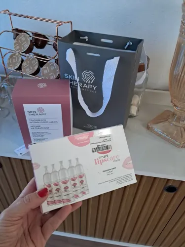 Caneta dermapen, Smart Lipscare Micro - Hidratante Labial