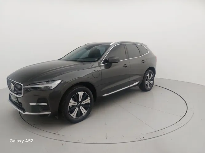 Volvo XC-60 T-8 Plus 2.0 AWD (híbrido) 2024