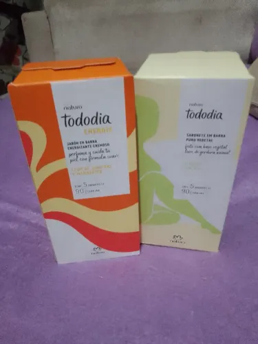 Kit com 2 caixas de sabonetes Natura tododia 