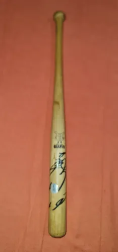 Mini bastão de basebol autografado do ex-jogador Hiromitsu Ochiai (? ?) )