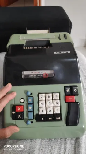 Máquina Olivetti Muitísumma 22 italiana super conservada 