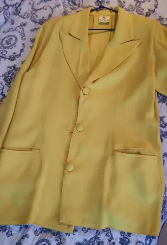 Blazer Amarelo Feminino ótimo estado 