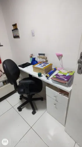 Mesa e cadeira estudo 