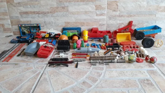 Itens diversos - Peças e sucatas para dioramas