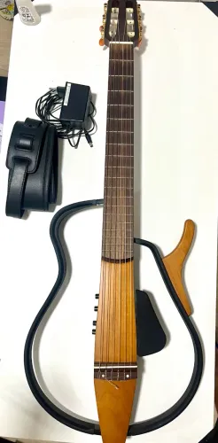 Violão Yamaha Silent SLG 110N