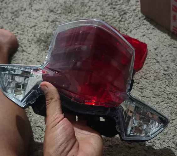 Lanterna traseira de moto biz