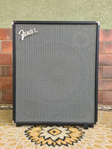 Amplificador de contrabaixo Fender Rumble 200