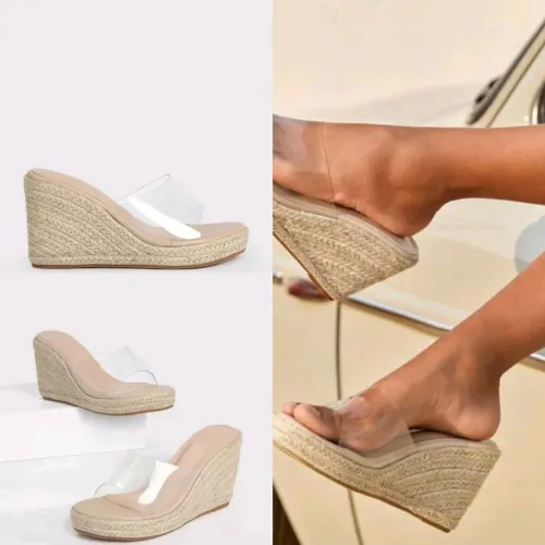 VENDO SANDÁLIA LINDA R$120