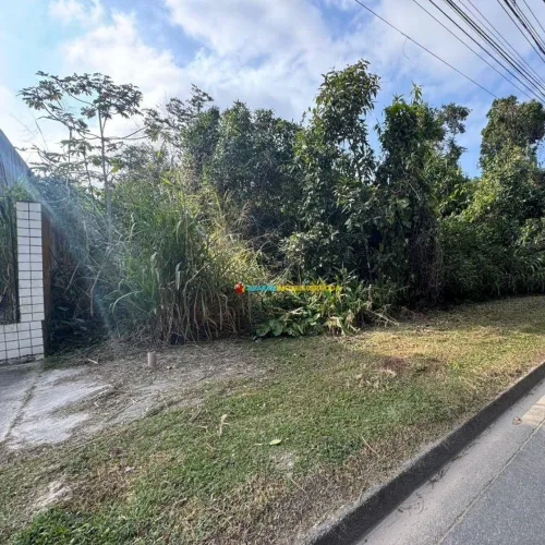 Terreno à venda por R$ 850.000 em São Lourenço - Bertioga