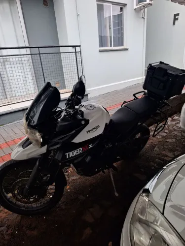 Troco por mt 09. Cb1000. Saveiro cabi simples. Fiat strada ou montana