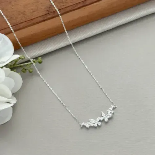 Colar em Prata 925 - Flores com Zircônia