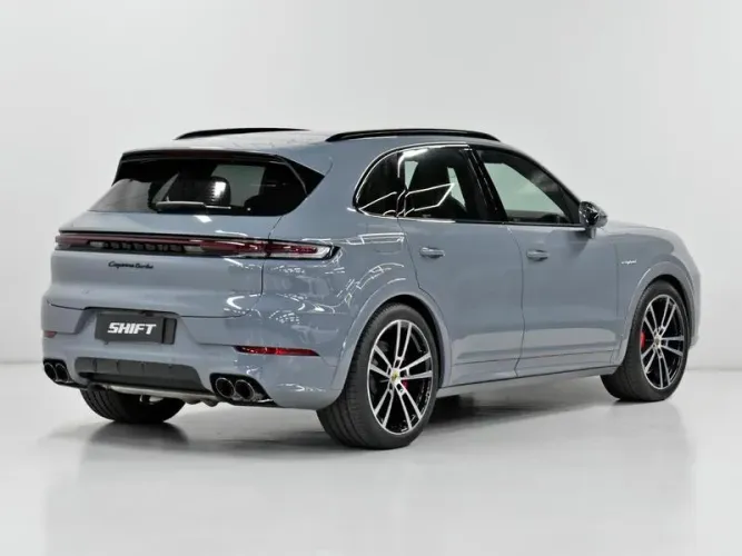 Porsche Cayenne Turbo 4.0 V8 599cv (híbrido) 2024