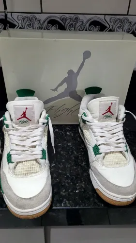 Vendo Jordan 4 SB - Pine Green (Tam 44)