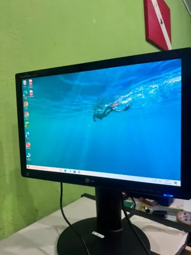 MONITOR LG 19 POLEGADAS