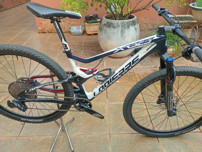 Bike Full carbono