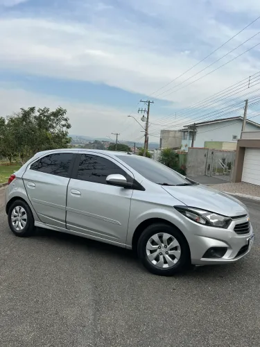 Chevrolet Onix Hatch LT 1.0 8V Flex Mec. 4P 2019