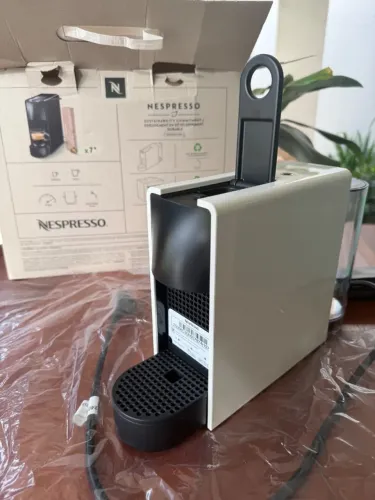 Nespresso Essenza Mini