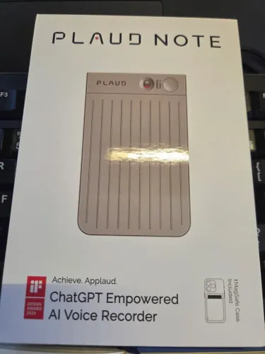 PLAUD NOTE - Gravador de IA com ChatGPT + Capa MagSafe (Estado de Novo)