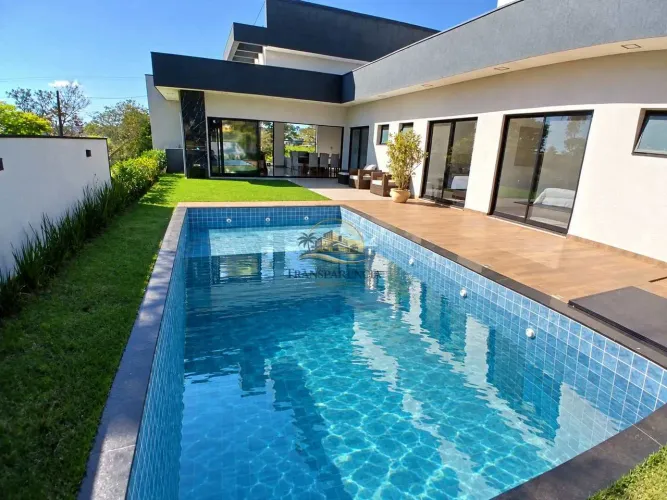 Casa de Condomínio com 3 quartos, Riviera de Santa Cristina XIII, Paranapanema - R$ 1.69 m