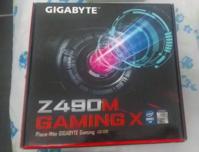 (Novo na caixa) Placa Mãe Gigabyte Z490M Gaming X, Intel LGA 1200.
