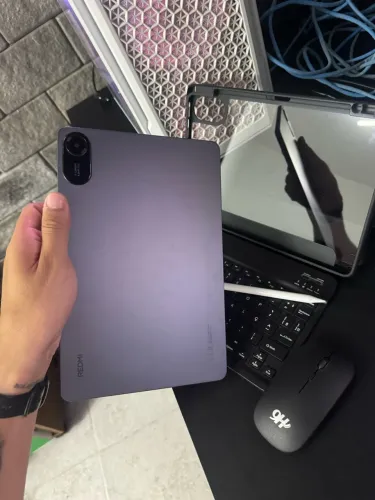 Tablet Xiaomi Redmi Pad 2 (8GB/256GB) + Kit Completo (Teclado, Mouse, Caneta e Capa)