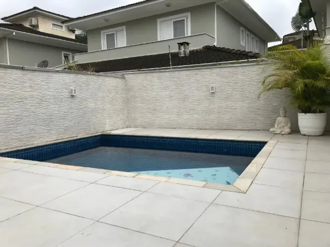 Casa no condomínio MAR AZUL para locação com 4 quartos, sendo 3 suítes, 180m²