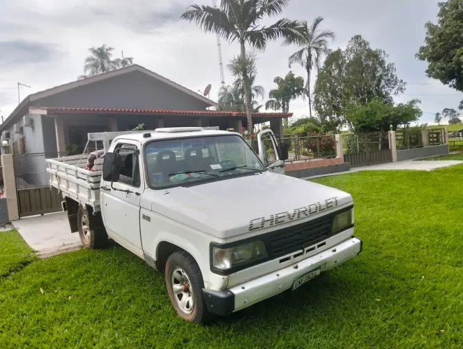 Chevrolet D-20 S 3.9/4.0 Turbo Diesel 1989