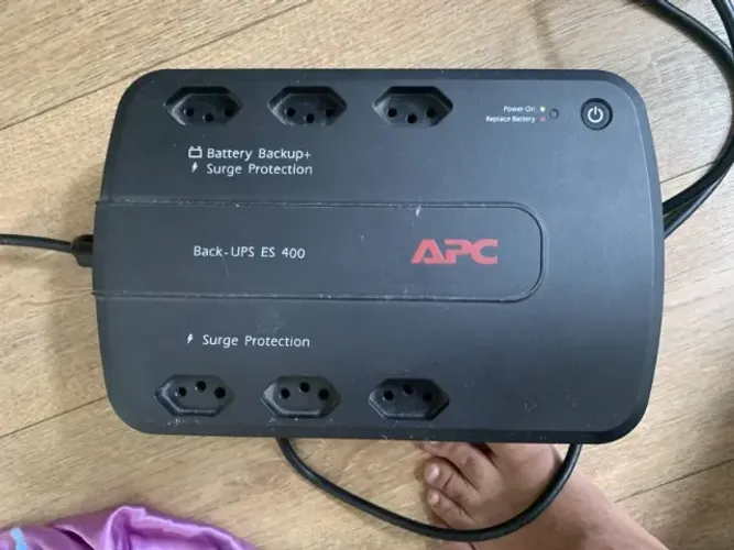 Nobreak APC Back-UPS ES 400 SEM BATERIA - 6 tomadas protecao de surto e rede