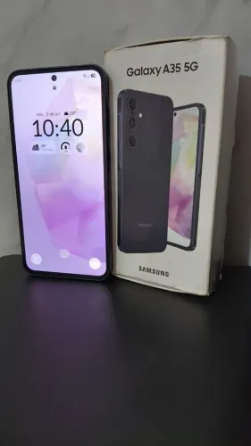 Vendo samsung A35 5G completo. Preço pra vender logo.