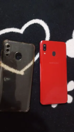 Celular Samsung Galaxy A20 32GB 