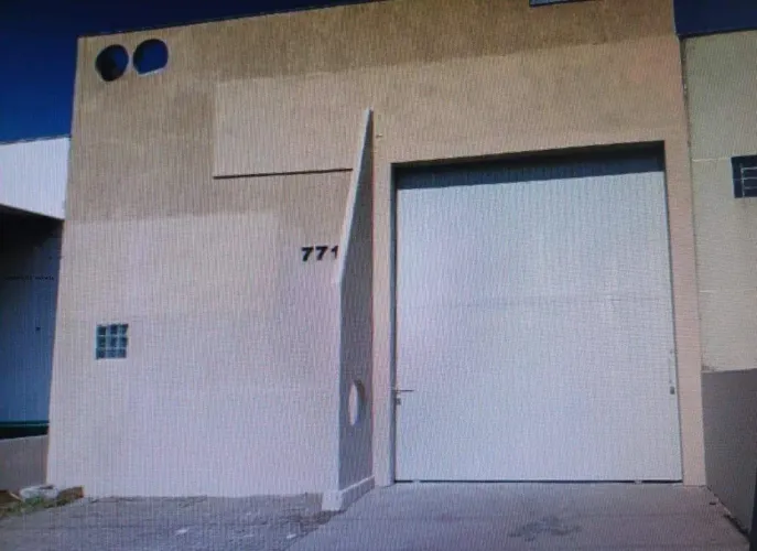 Comercial para Locação em Londrina, Londoia, 2 banheiros