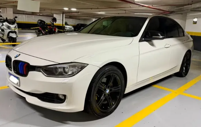 BMW 316I 1.6 TB 16V 136cv 4P 2014